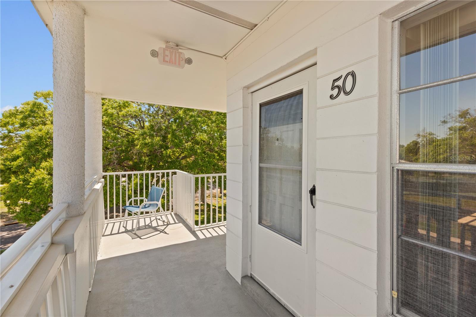 Image 5 of 43 For 2428 Columbia Drive 50