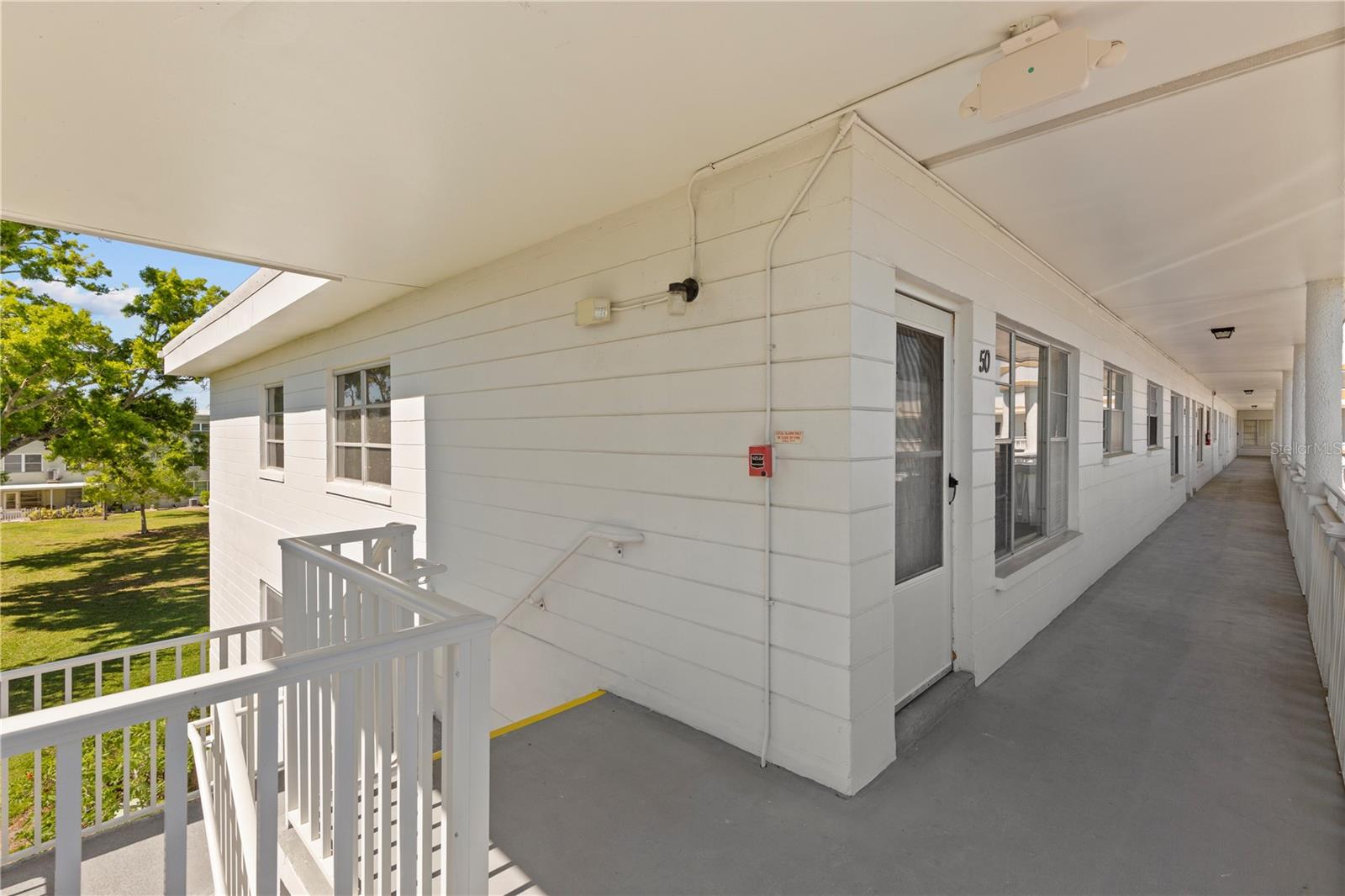 Image 6 of 43 For 2428 Columbia Drive 50