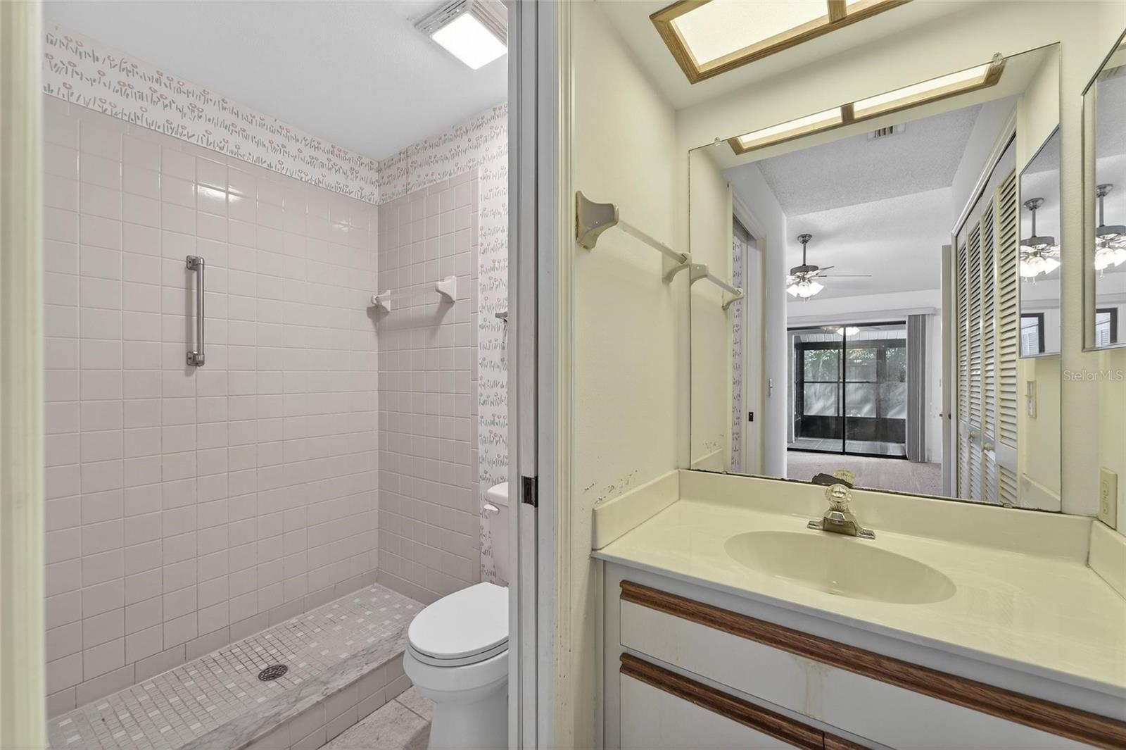 Image 32 of 54 For 2369 Beverly Drive