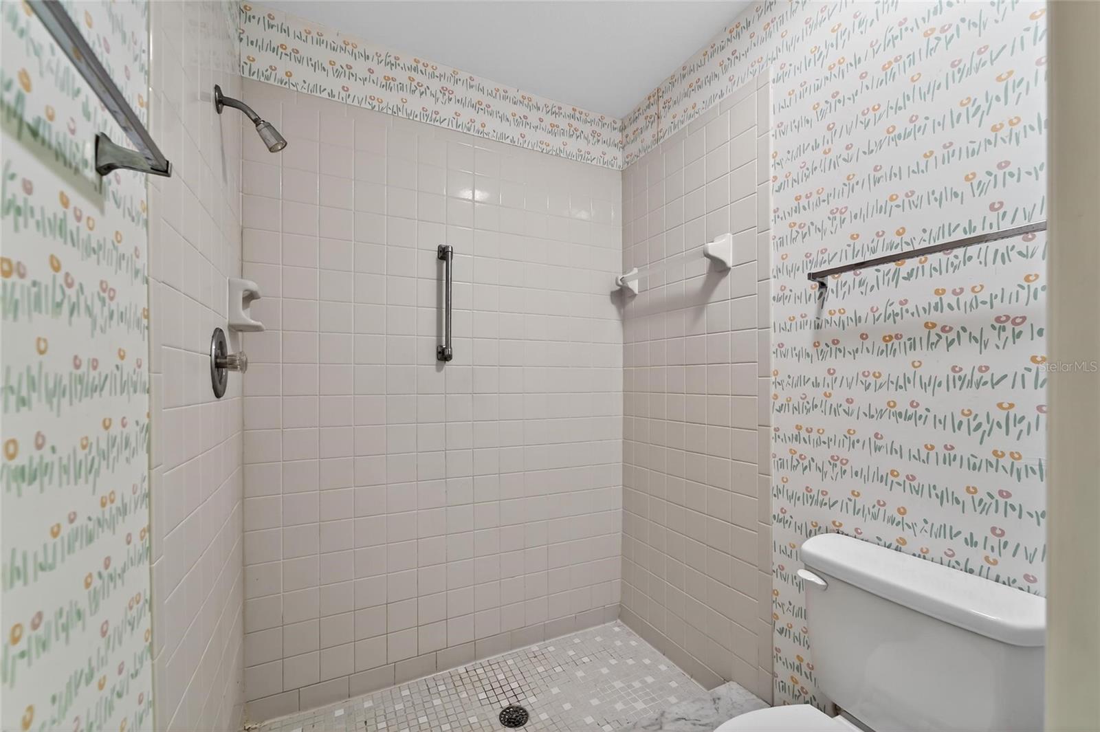 Image 33 of 54 For 2369 Beverly Drive