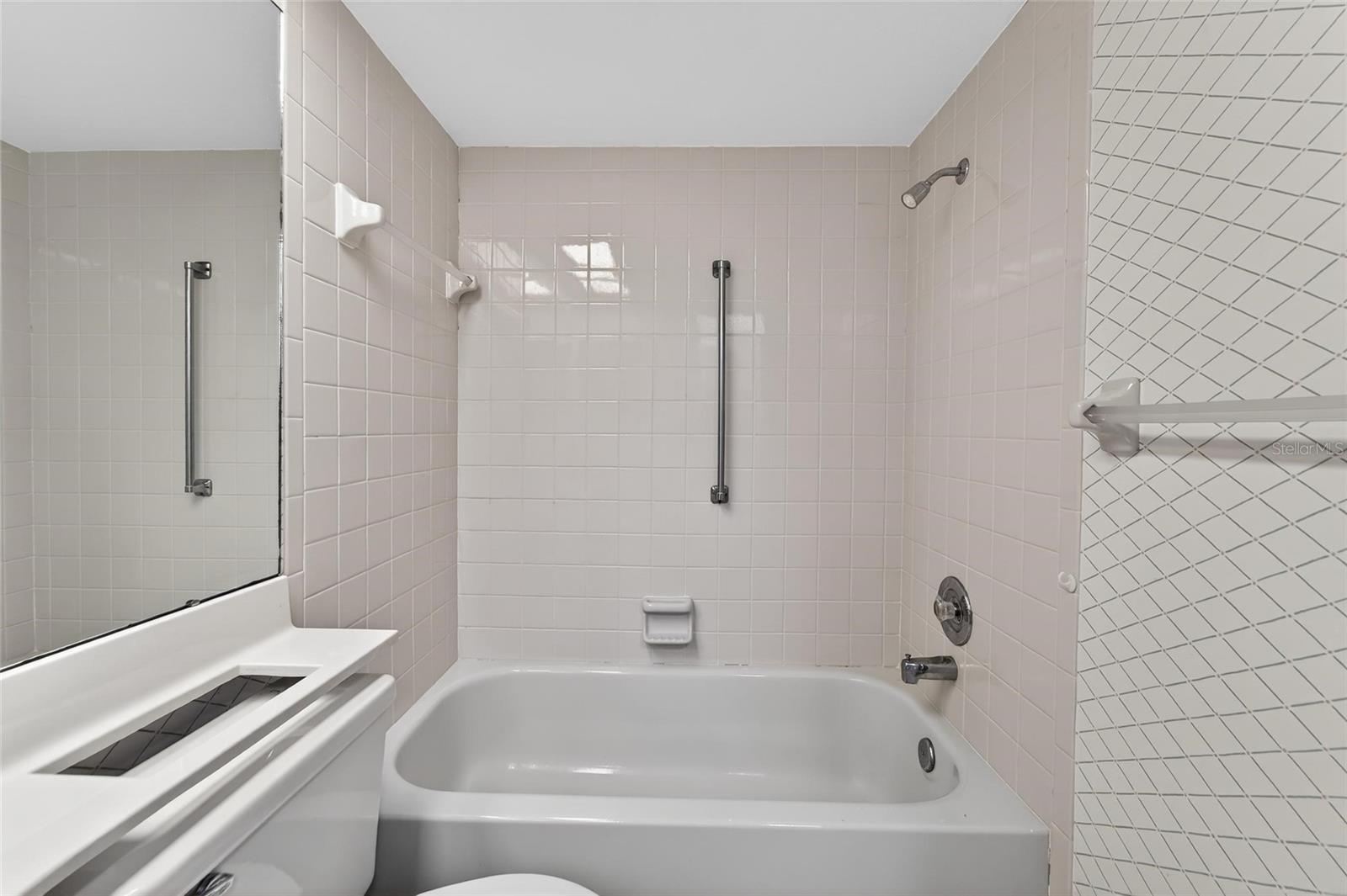 Image 36 of 54 For 2369 Beverly Drive