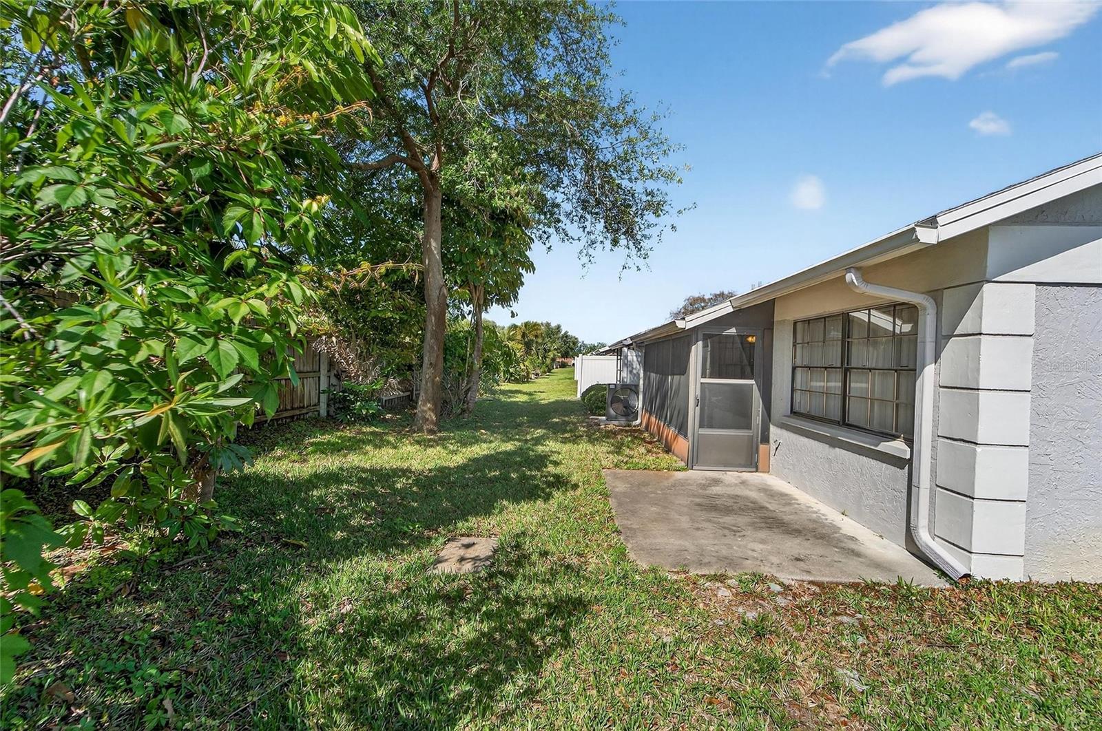 Image 48 of 54 For 2369 Beverly Drive