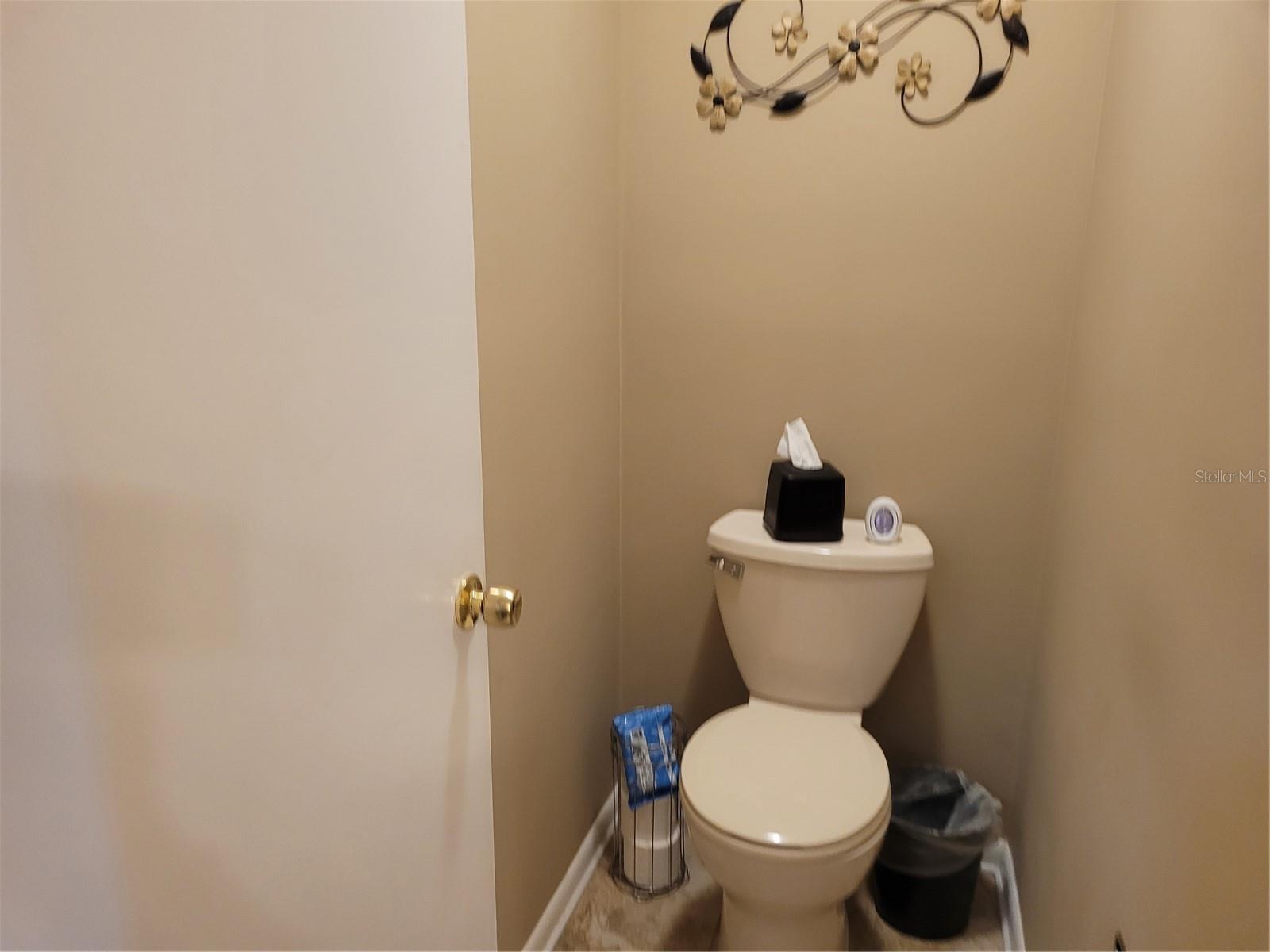 Image 11 of 23 For 3001 Landmark Boulevard E 106