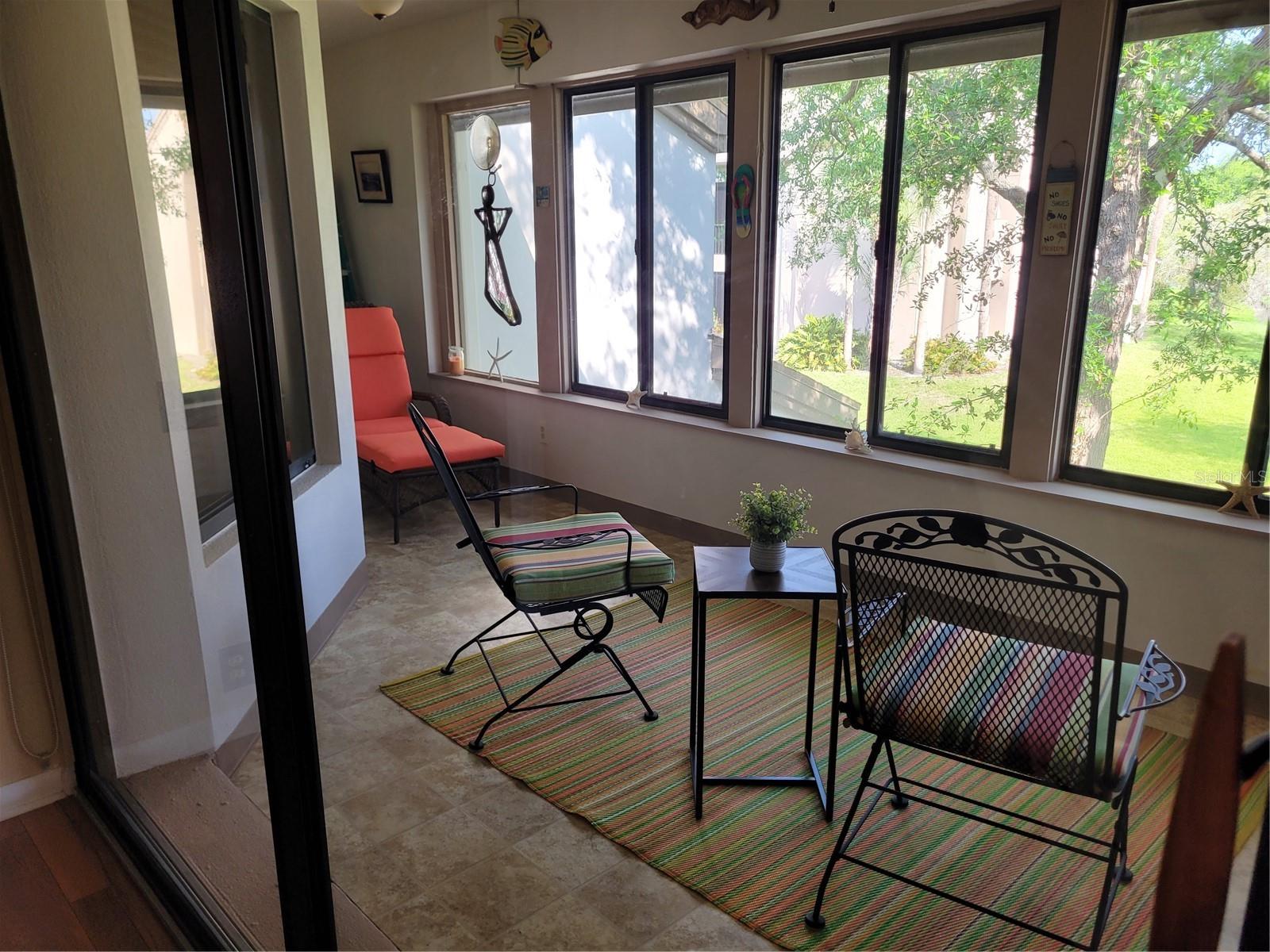 Image 6 of 23 For 3001 Landmark Boulevard E 106