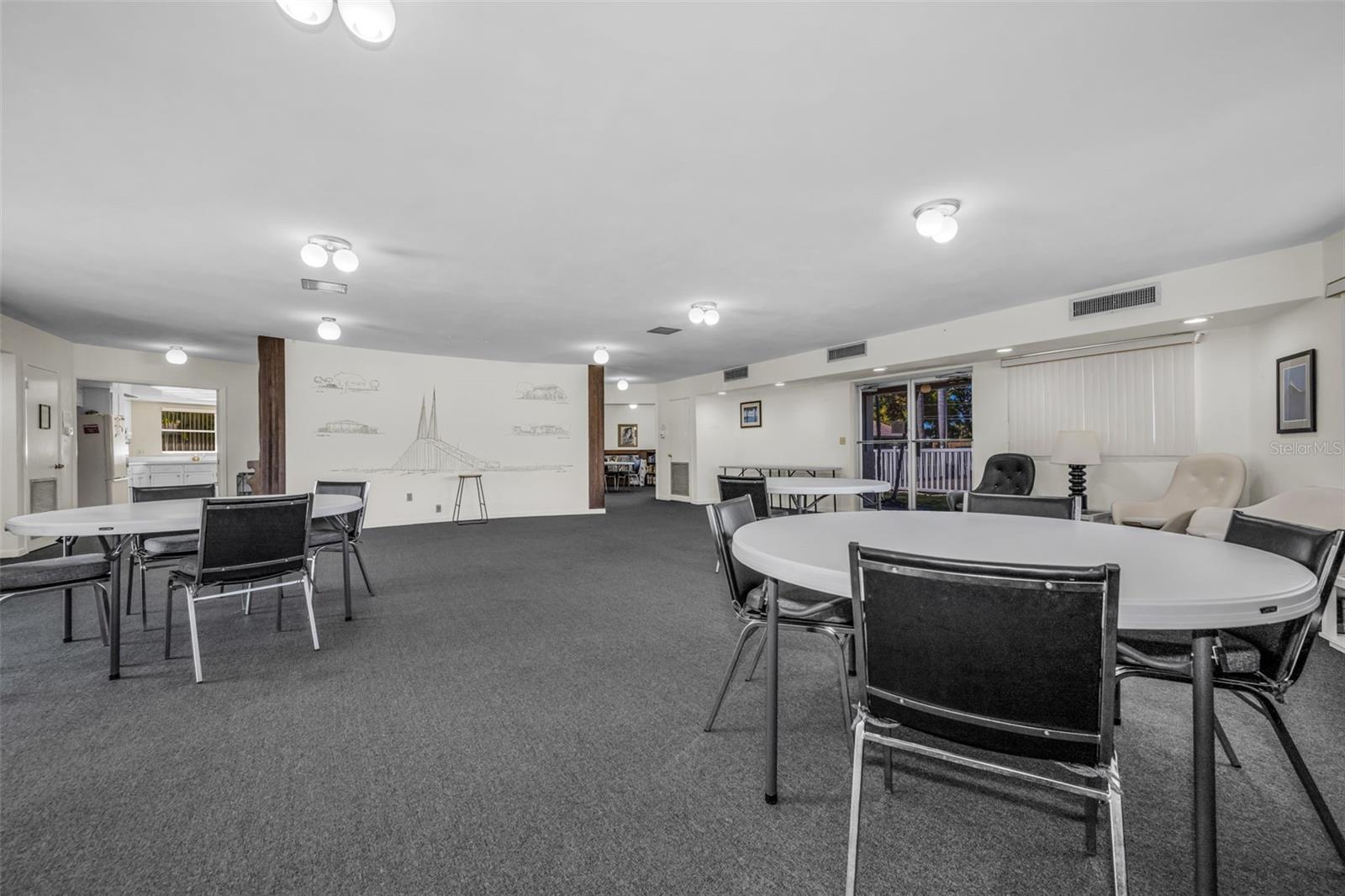 Image 48 of 72 For 1601 43rd Street N 143