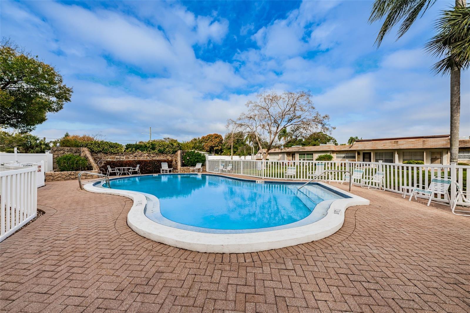 Image 57 of 72 For 1601 43rd Street N 143