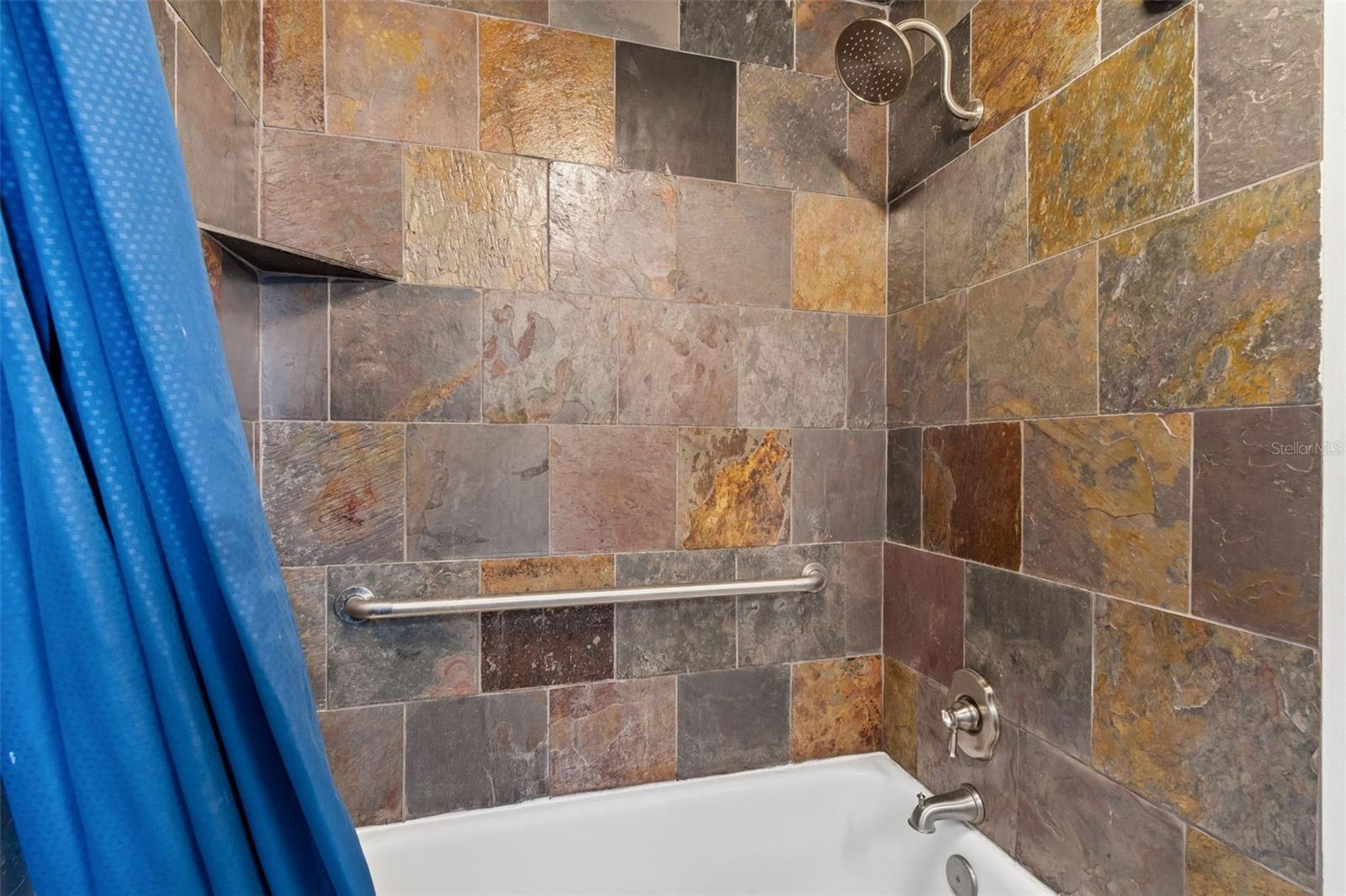 Image 19 of 38 For 507 Paris Street