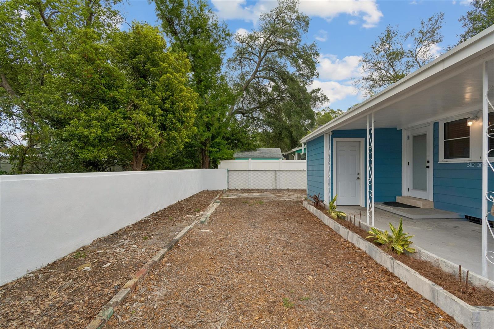 Image 31 of 38 For 507 Paris Street