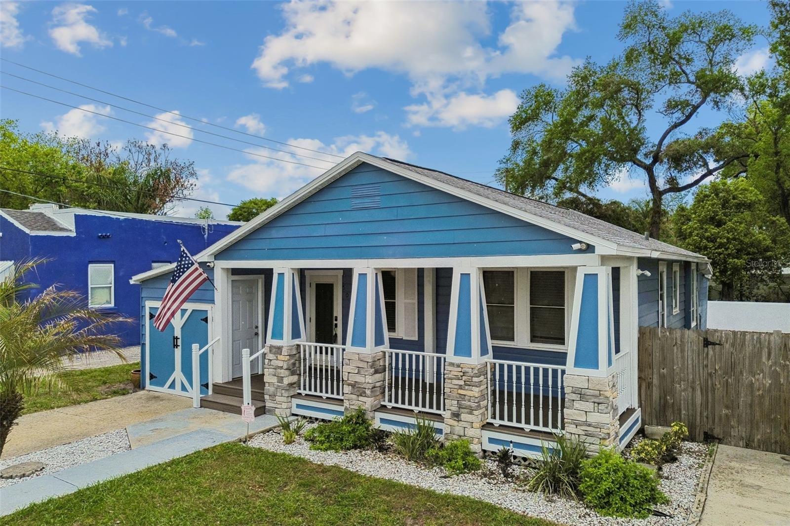 Image 35 of 38 For 507 Paris Street