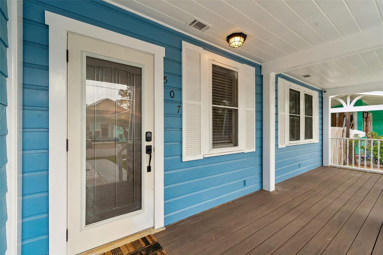 Image 4 of 38 For 507 Paris Street