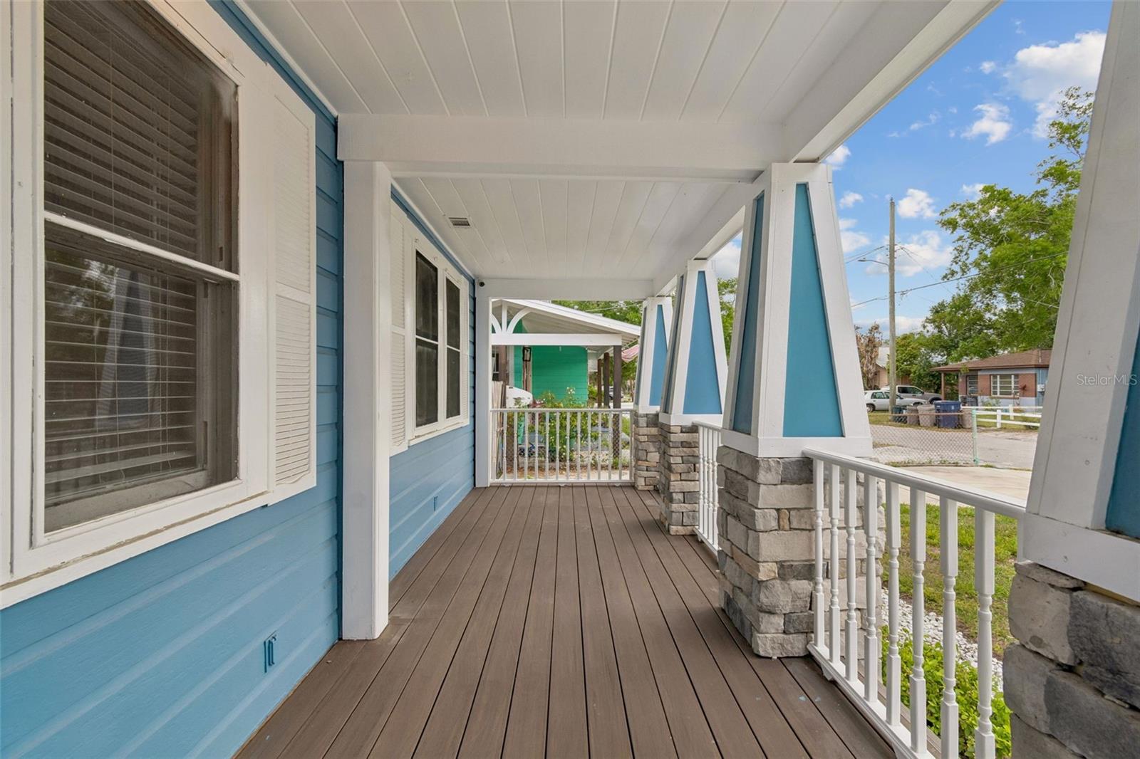 Image 6 of 38 For 507 Paris Street