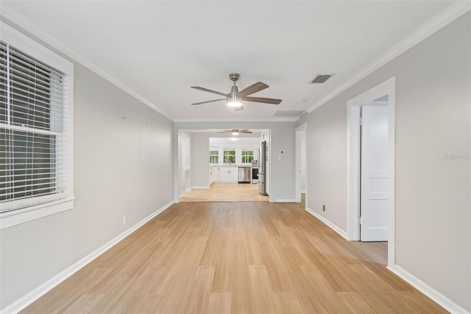 Image 7 of 38 For 507 Paris Street