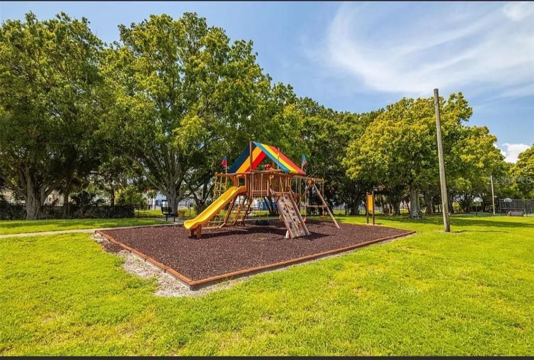 Image 21 of 26 For 4215 La Dega Court