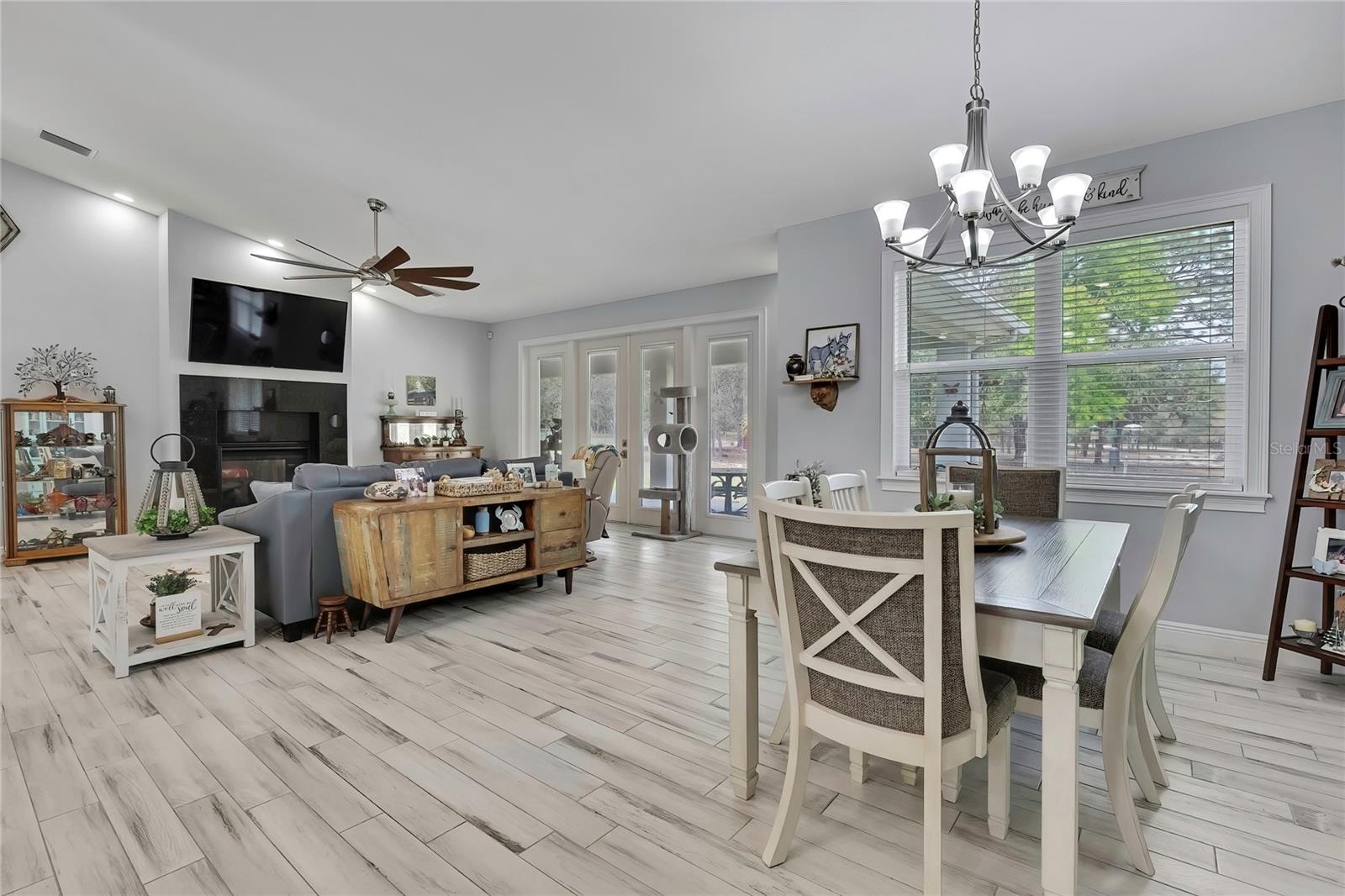 Image 13 of 74 For 4479 Southern Street