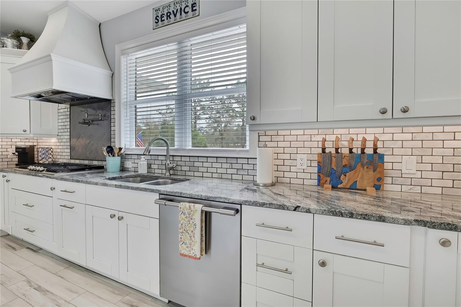 Image 17 of 74 For 4479 Southern Street