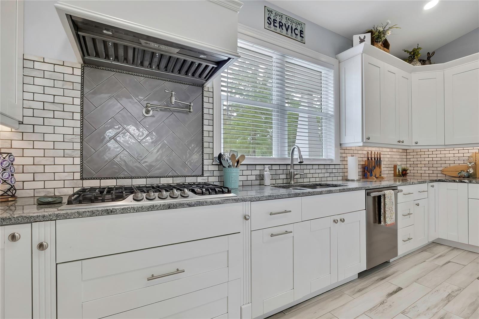 Image 18 of 74 For 4479 Southern Street