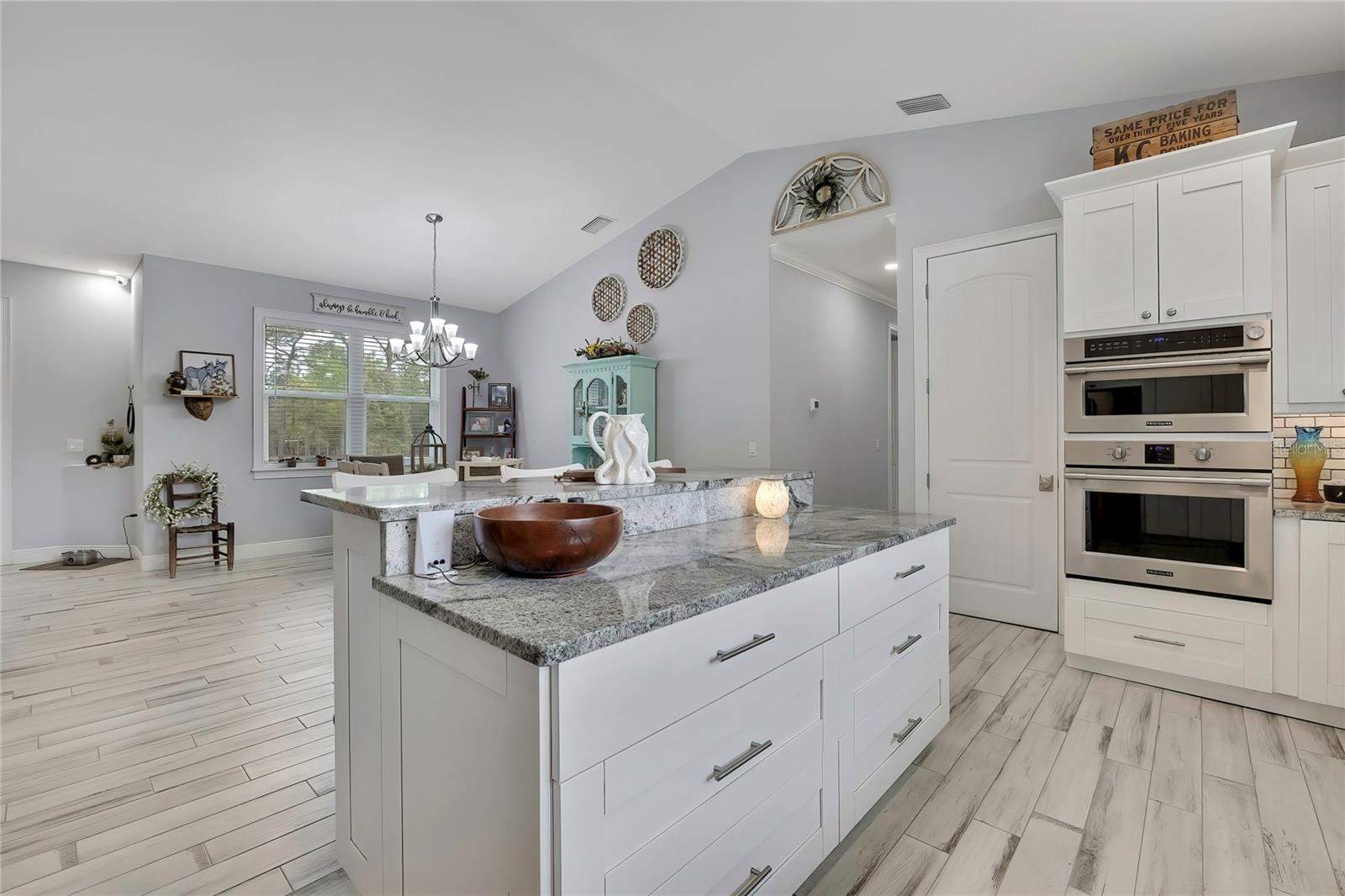 Image 21 of 74 For 4479 Southern Street