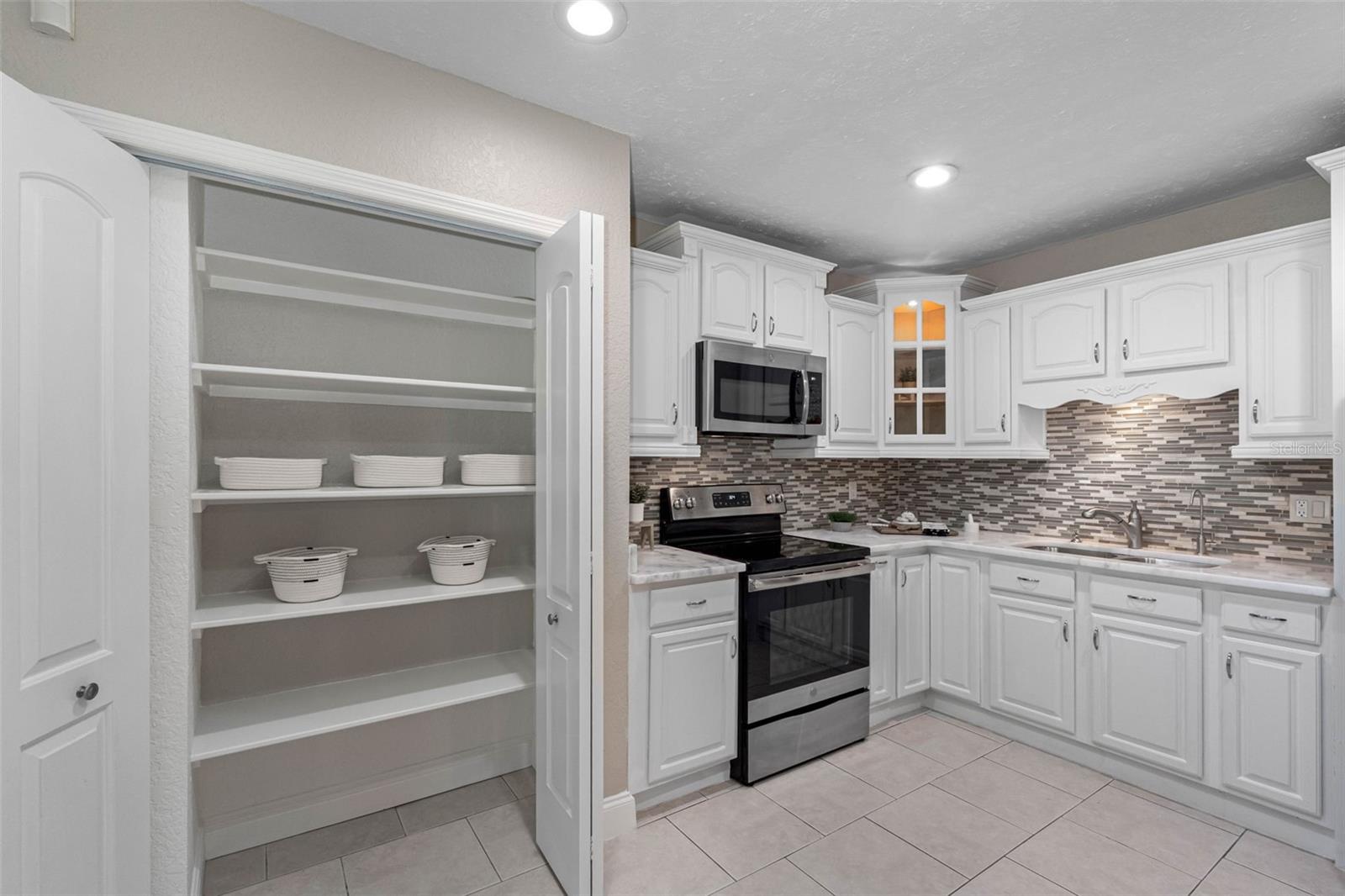 Image 18 of 59 For 2008 58th Street