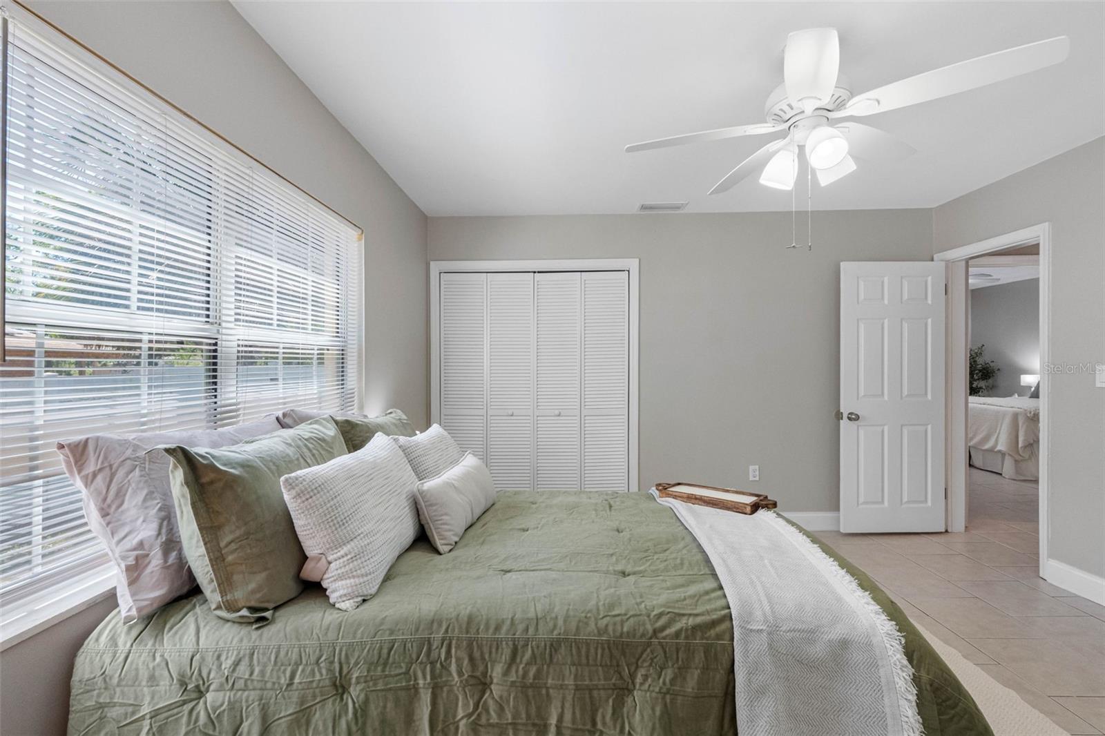 Image 26 of 59 For 2008 58th Street