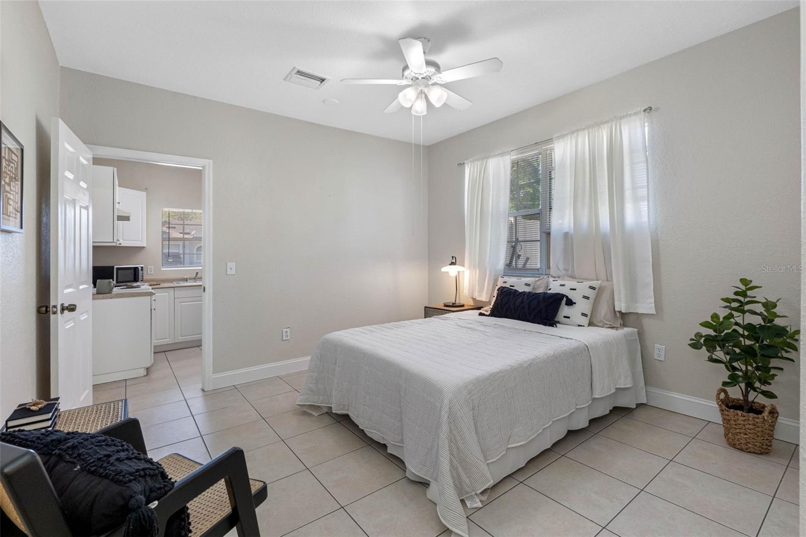 Image 38 of 59 For 2008 58th Street