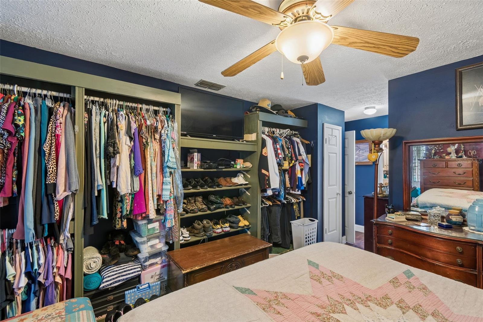 Image 32 of 100 For 5059 Bernadette Drive