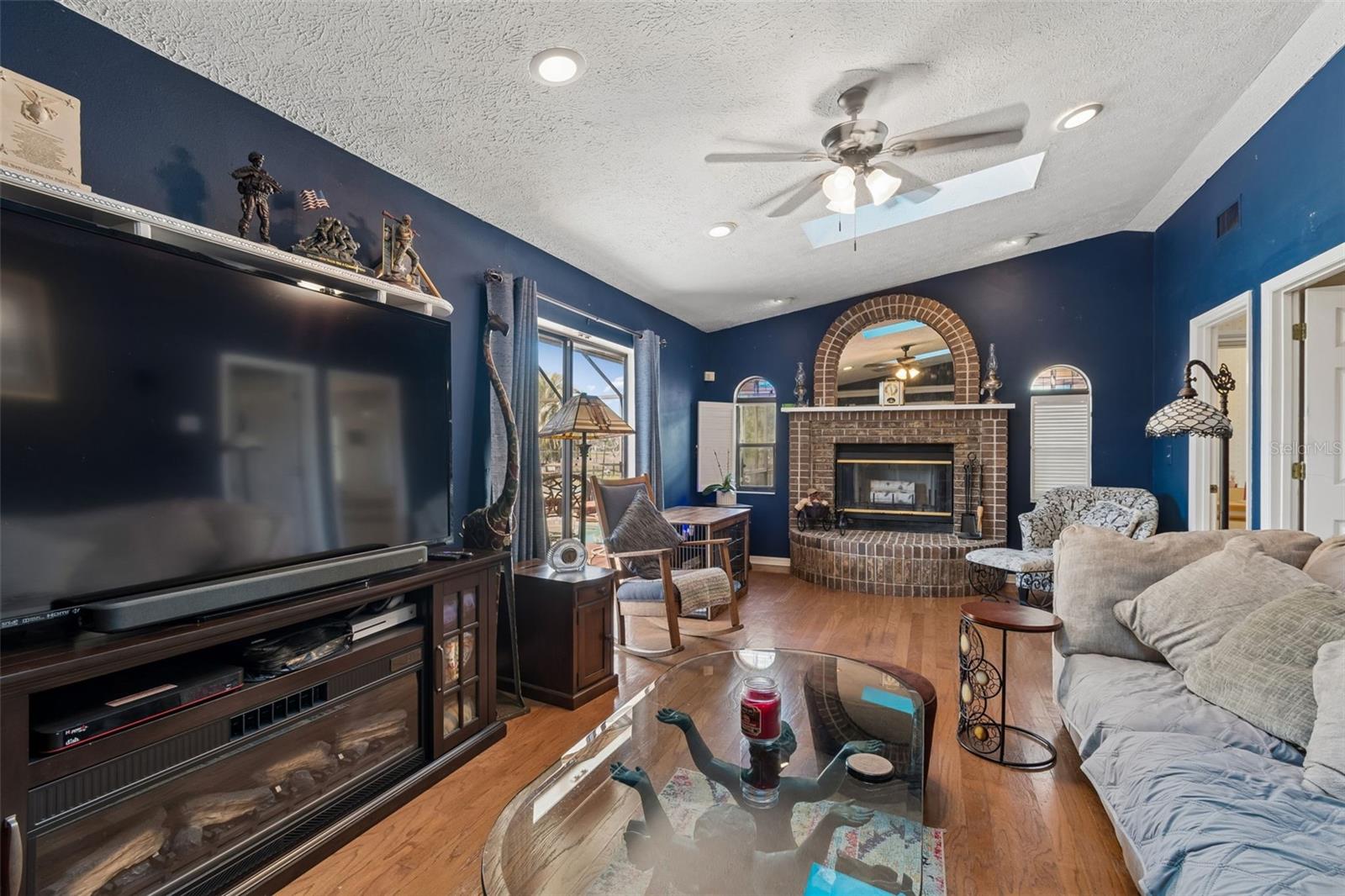 Image 40 of 100 For 5059 Bernadette Drive