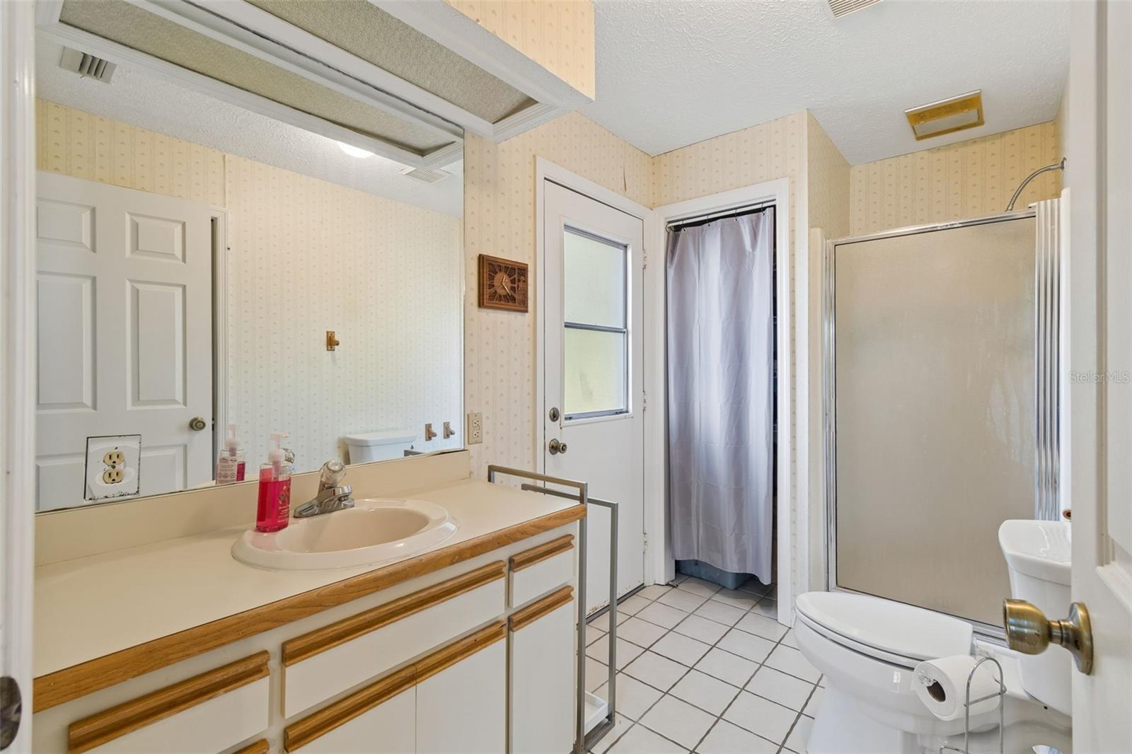 Image 42 of 100 For 5059 Bernadette Drive