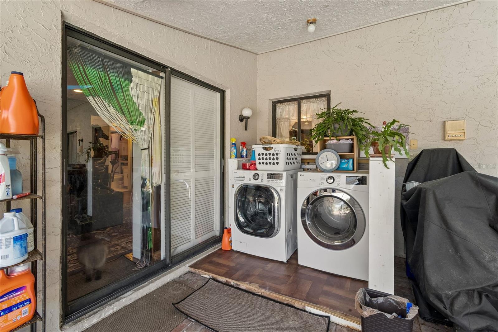 Image 52 of 100 For 5059 Bernadette Drive