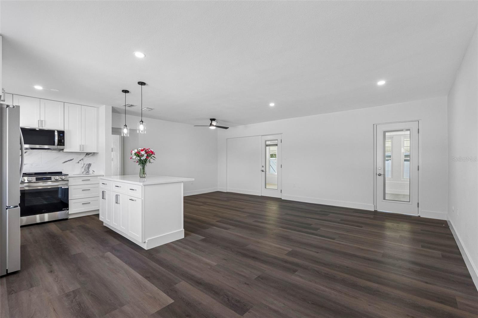 Image 3 of 41 For 11572 63rd Avenue