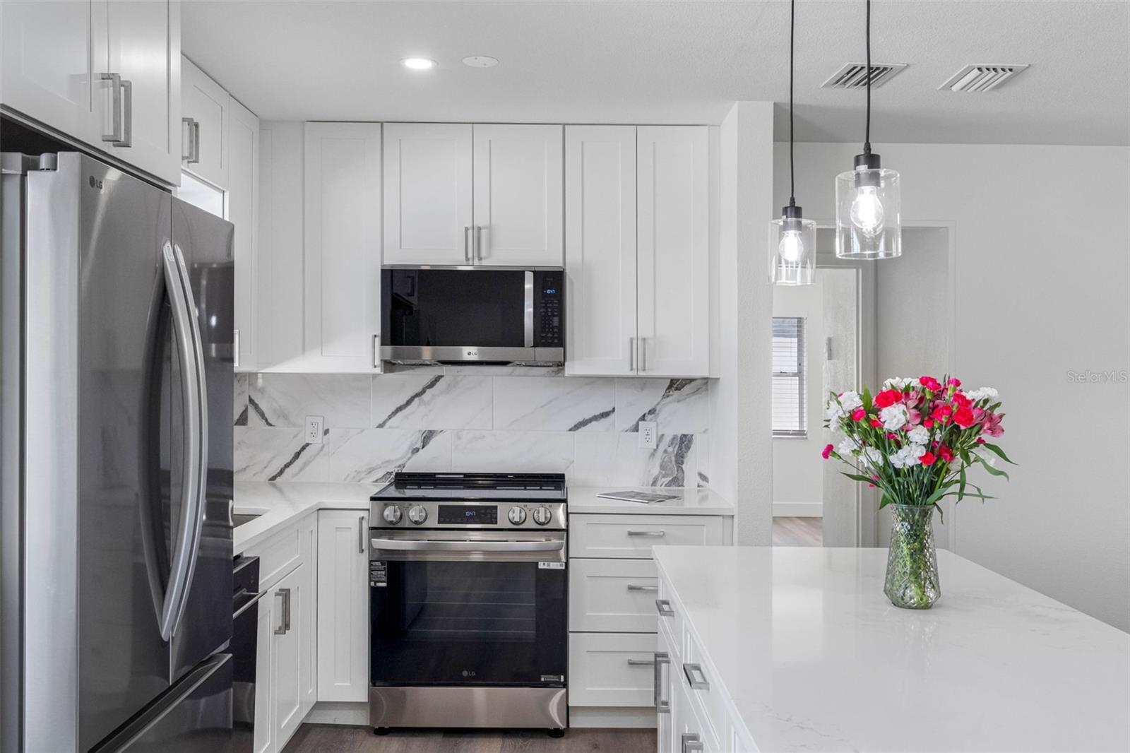 Image 5 of 41 For 11572 63rd Avenue