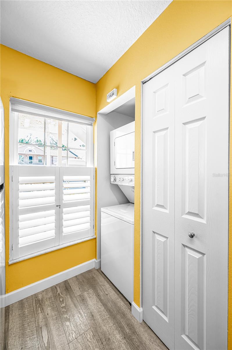 Image 13 of 40 For 6627 Spring Flower Drive 14