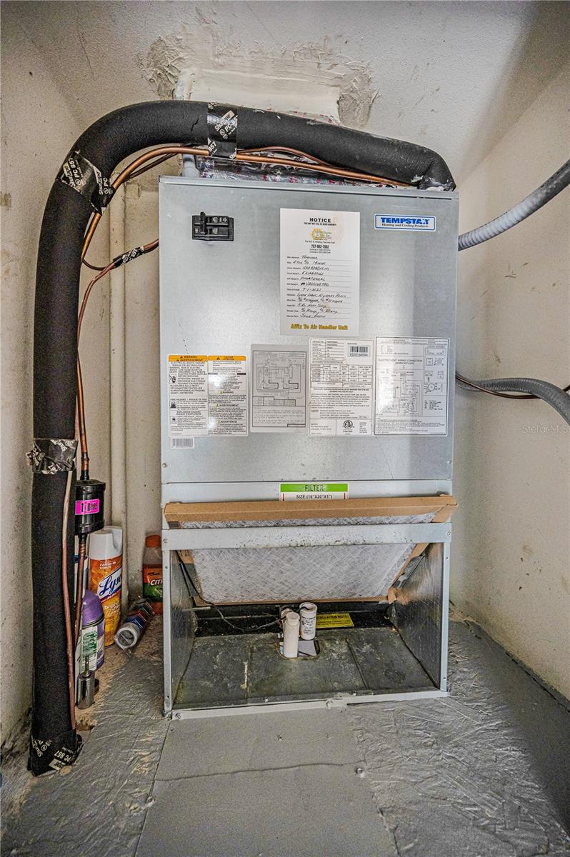 Image 22 of 40 For 6627 Spring Flower Drive 14