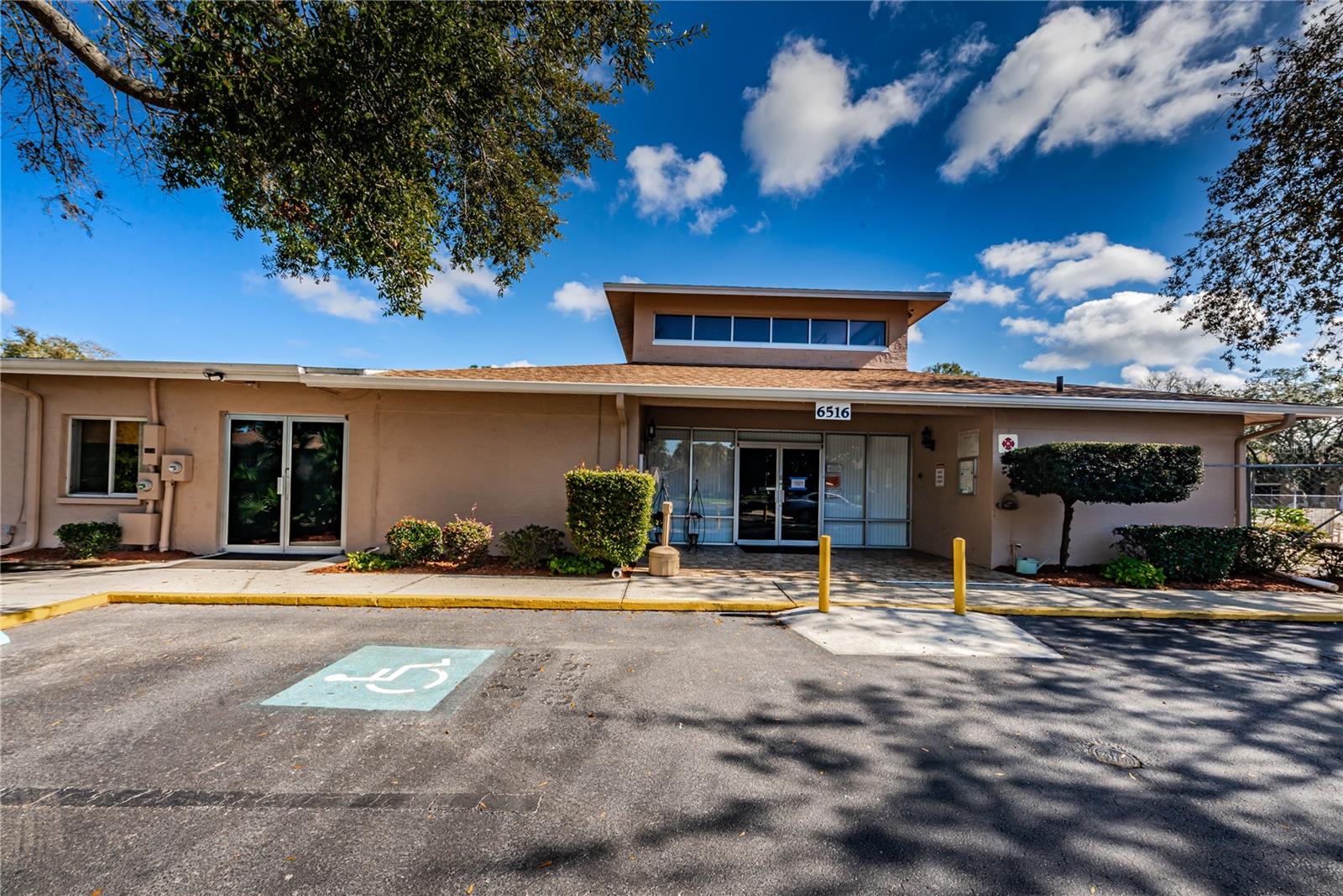 Image 31 of 40 For 6627 Spring Flower Drive 14