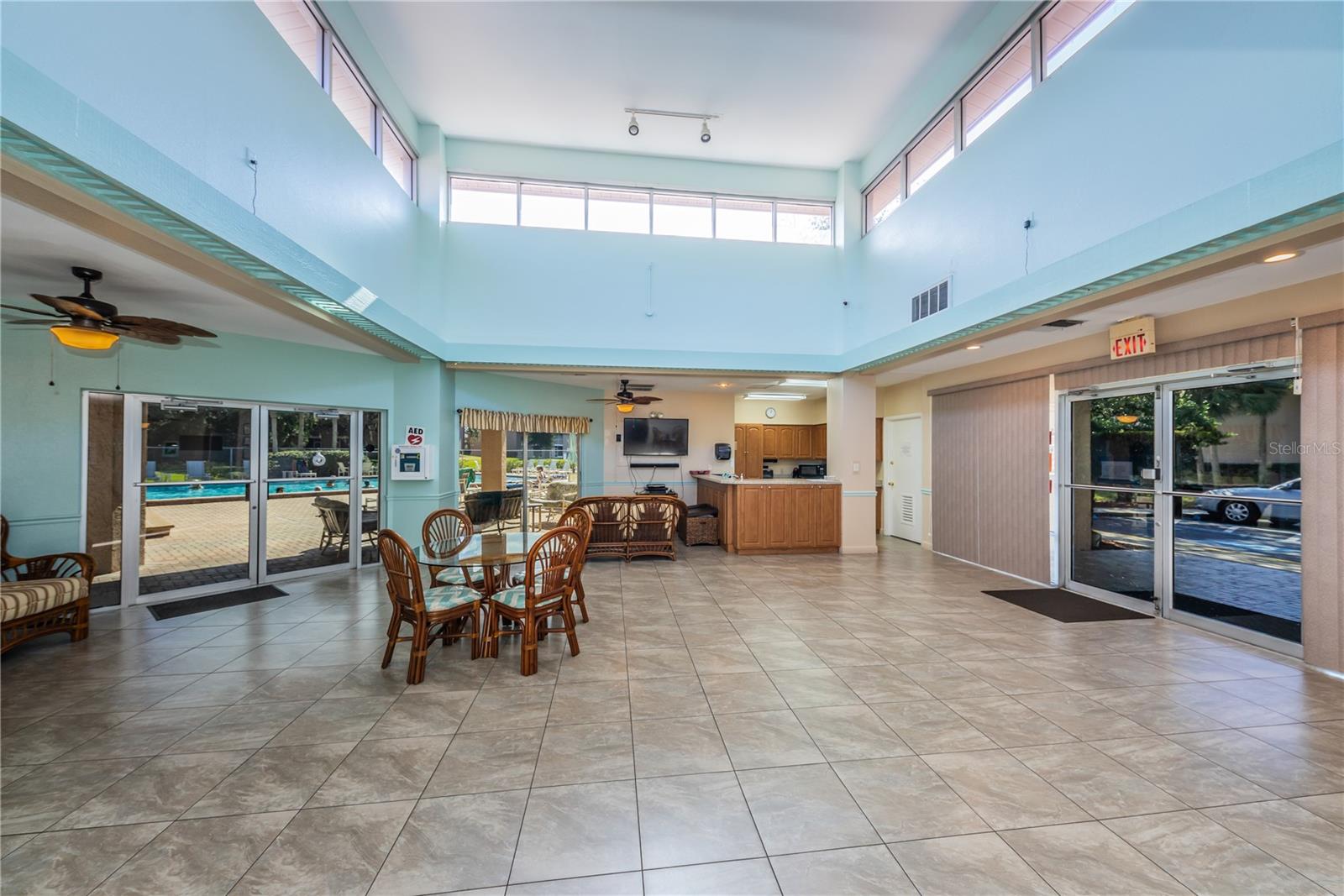 Image 32 of 40 For 6627 Spring Flower Drive 14