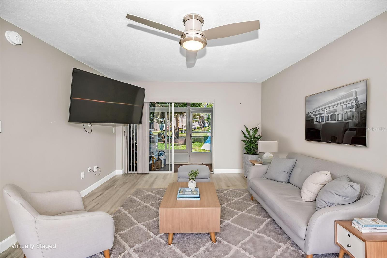 Image 7 of 40 For 6627 Spring Flower Drive 14