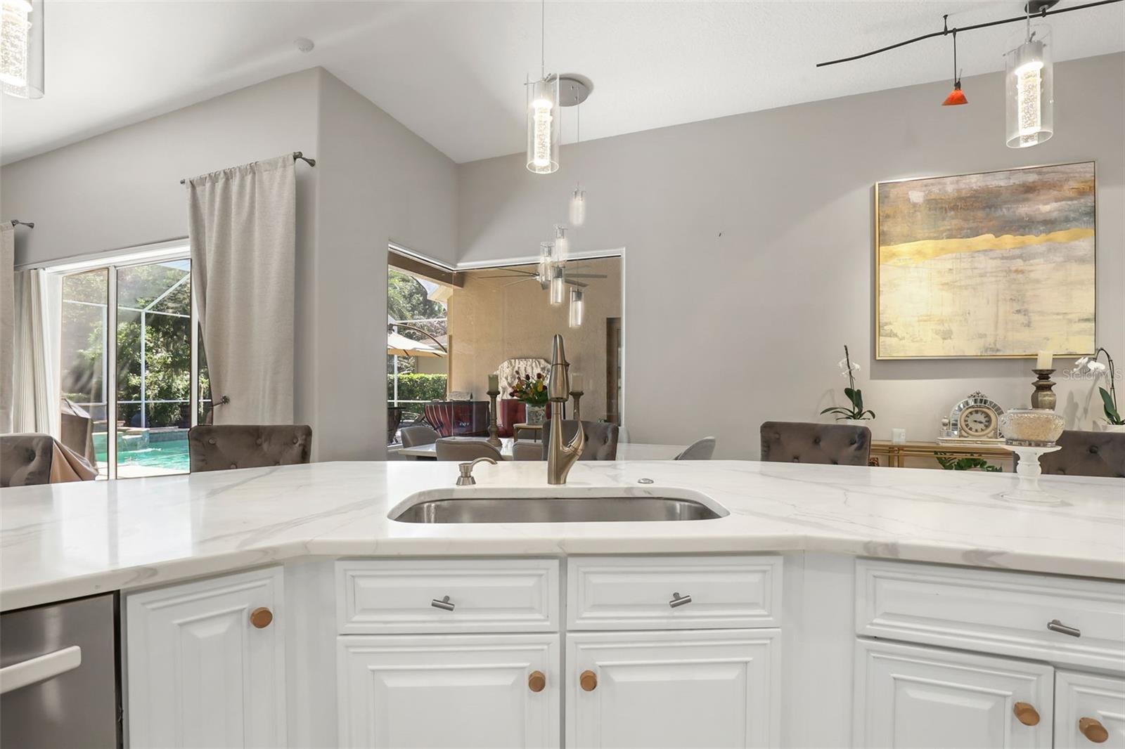 Image 10 of 96 For 27608 Pine Point Drive