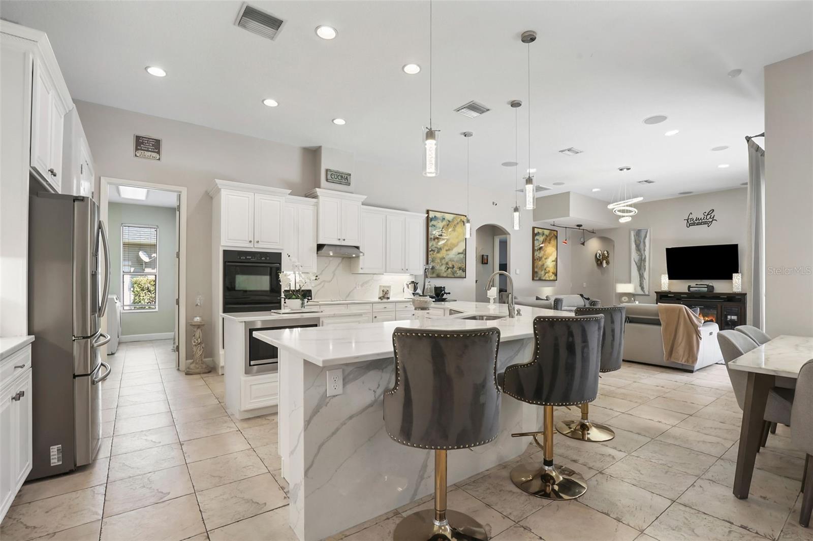 Image 5 of 96 For 27608 Pine Point Drive