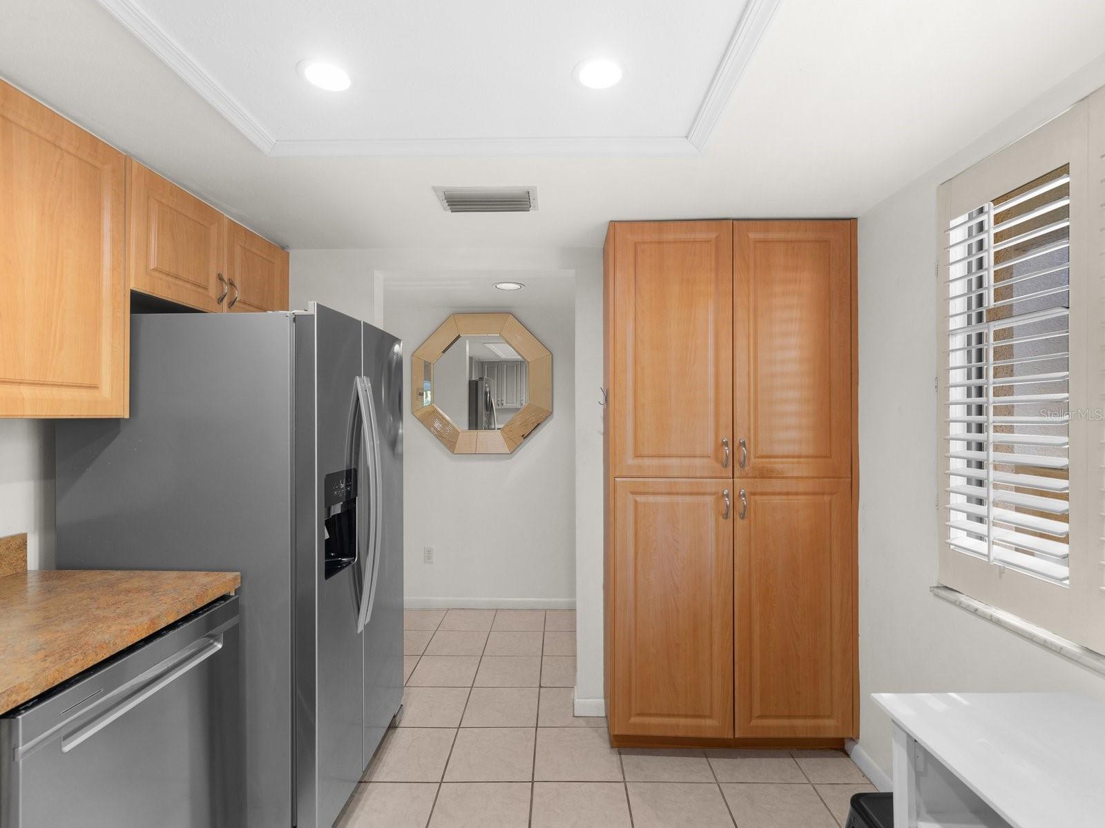 Image 13 of 71 For 3076 Eastland Boulevard 210