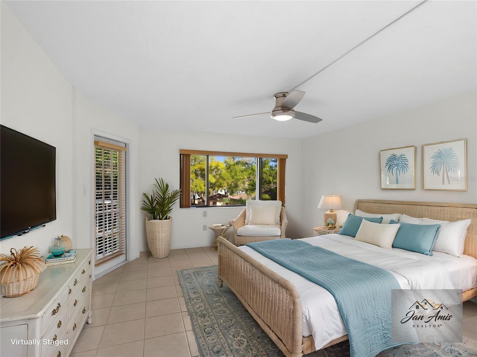 Image 32 of 71 For 3076 Eastland Boulevard 210