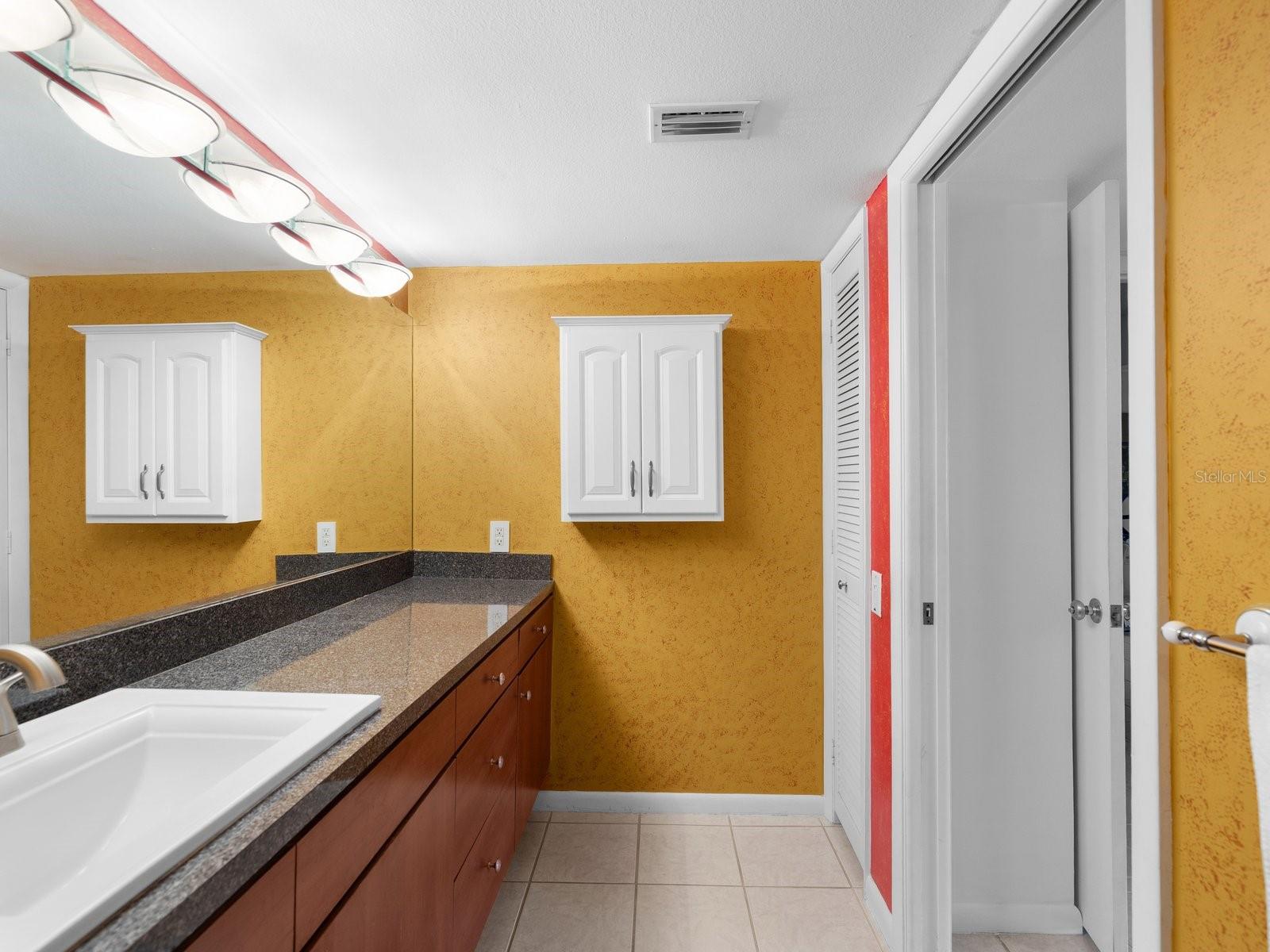 Image 37 of 71 For 3076 Eastland Boulevard 210