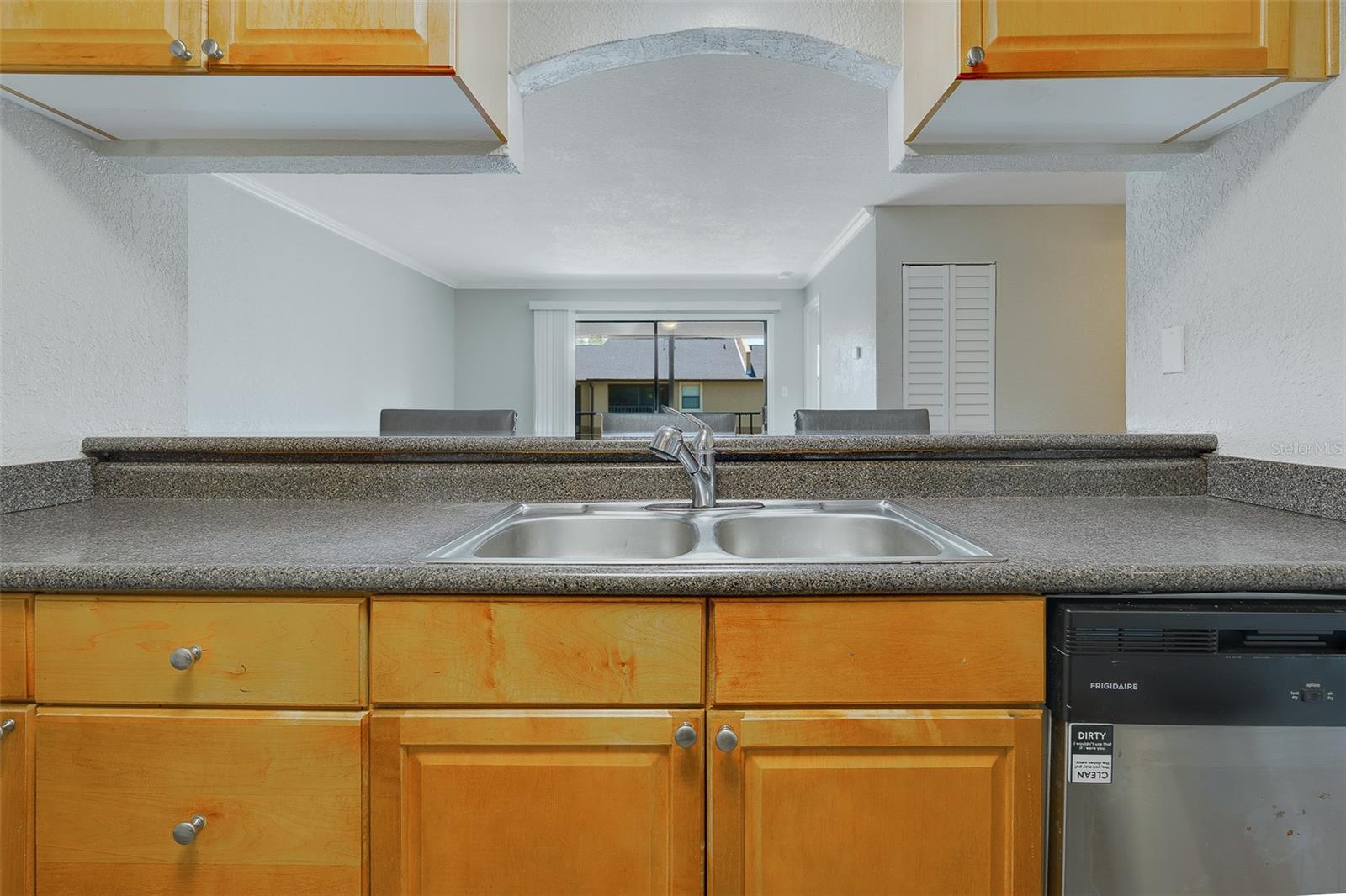 Image 19 of 62 For 12293 Sailwinds Drive 203