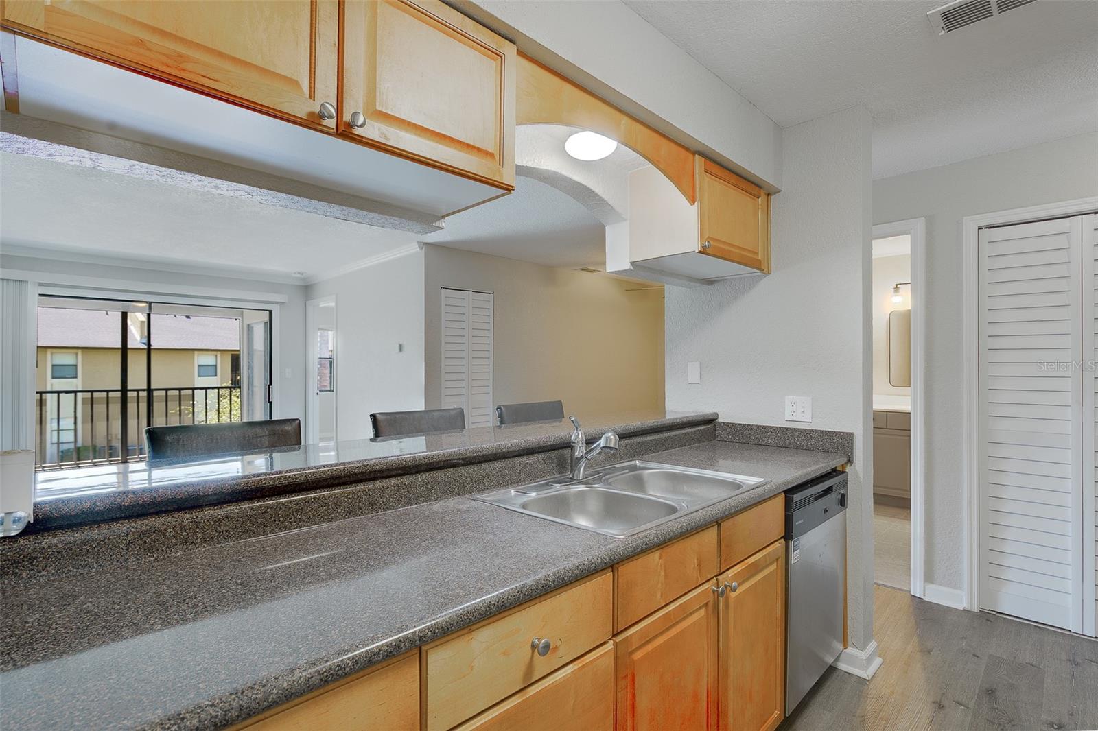 Image 20 of 62 For 12293 Sailwinds Drive 203