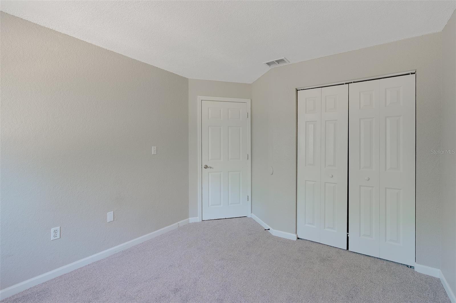 Image 37 of 62 For 12293 Sailwinds Drive 203