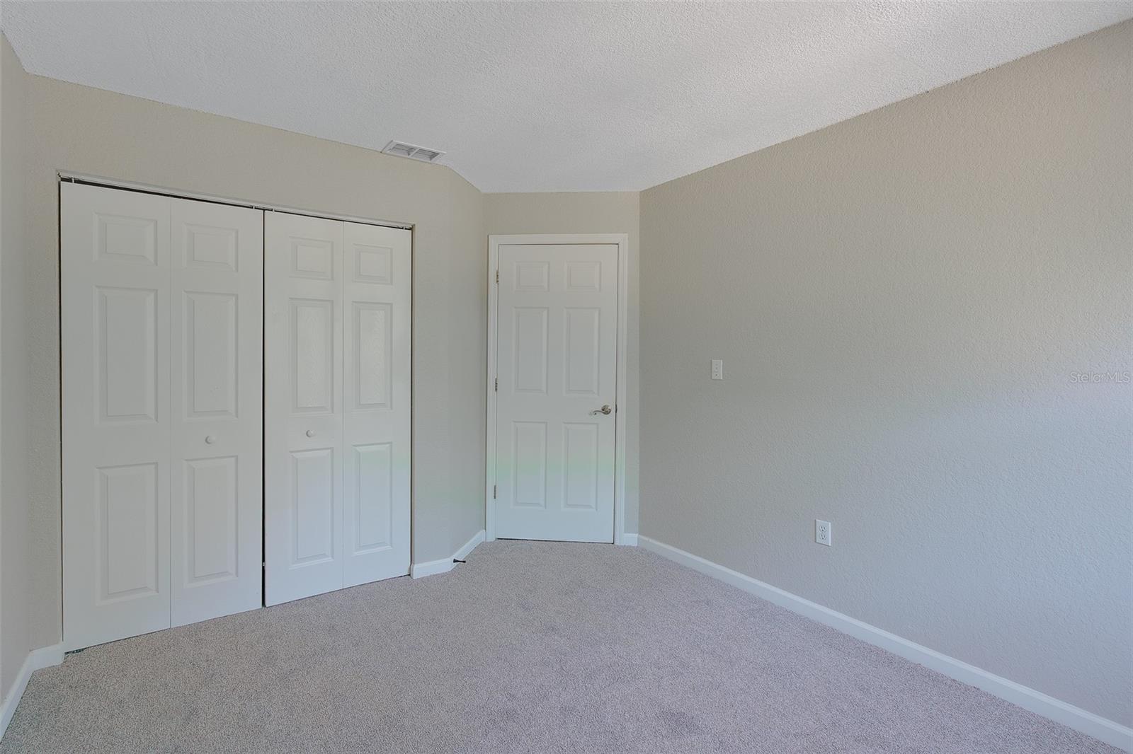 Image 38 of 62 For 12293 Sailwinds Drive 203