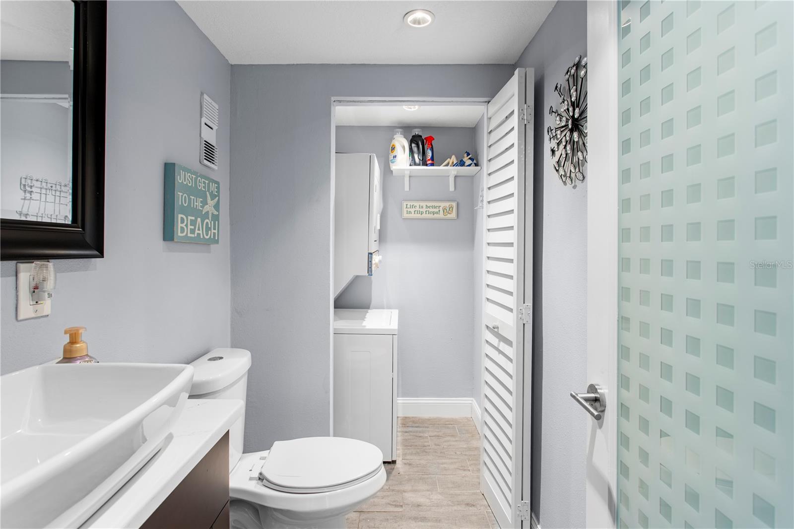 Image 20 of 39 For 5701 Mariner Street 504a