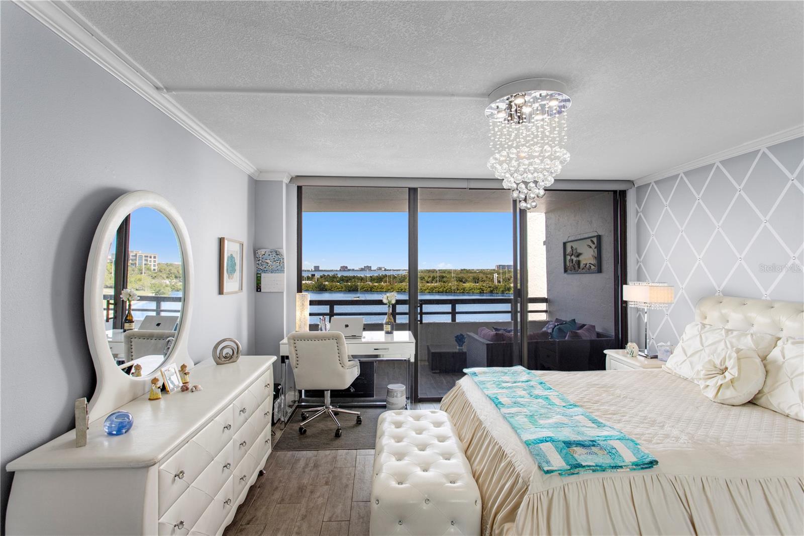 Image 22 of 39 For 5701 Mariner Street 504a