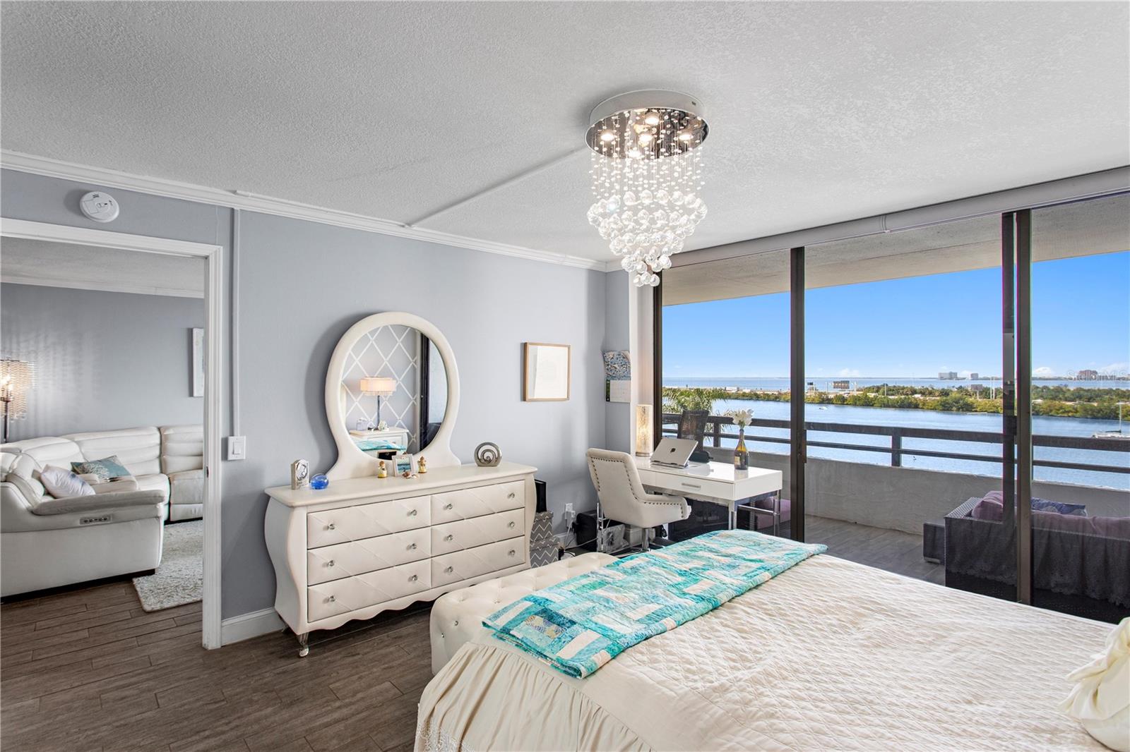 Image 23 of 39 For 5701 Mariner Street 504a