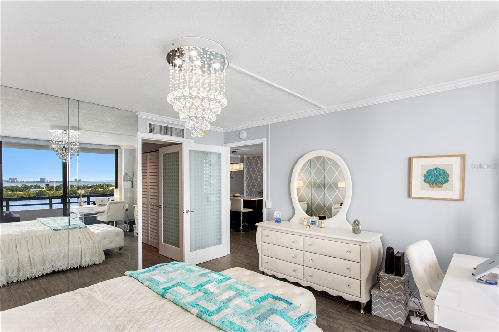 Image 24 of 39 For 5701 Mariner Street 504a