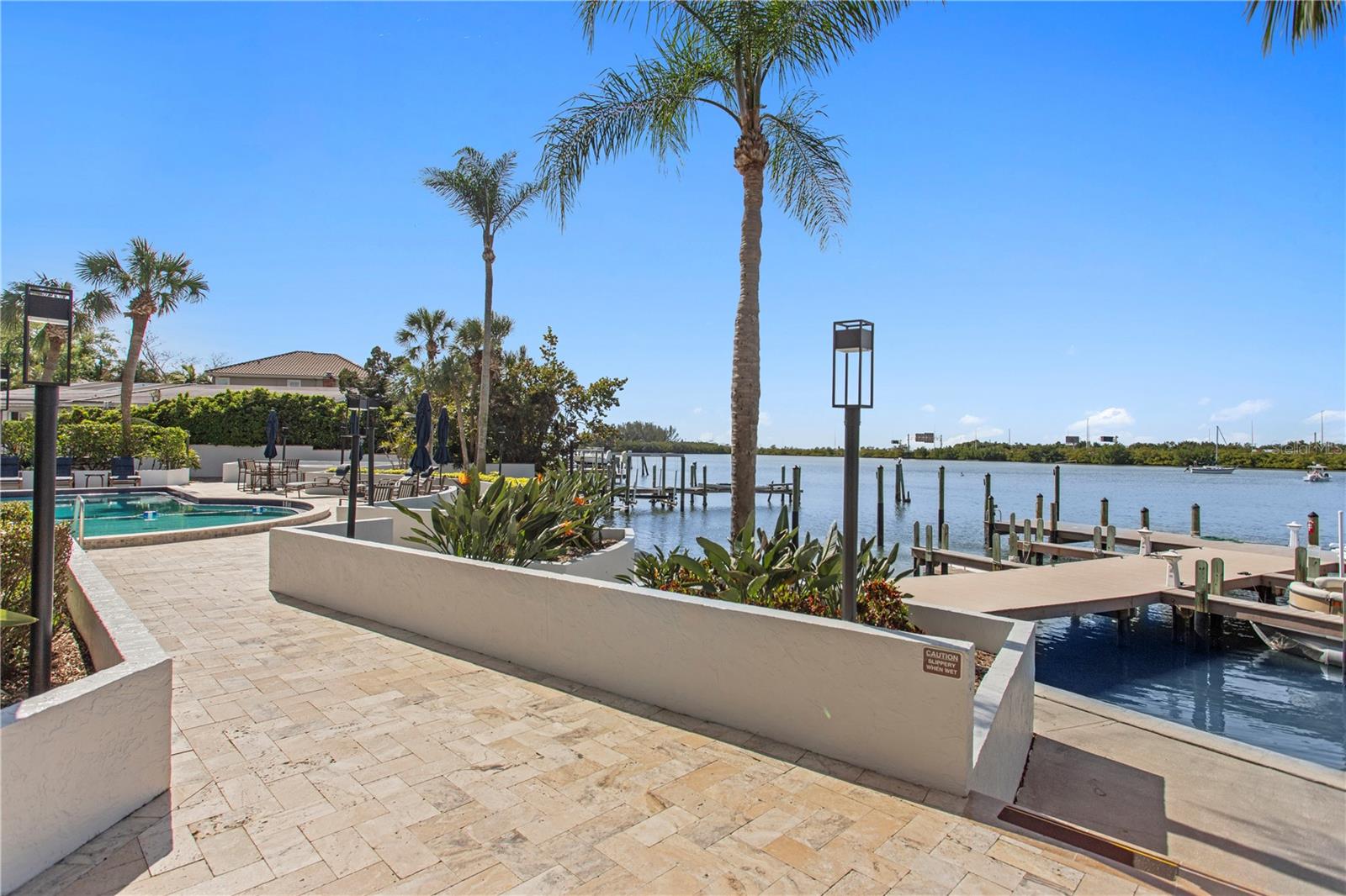 Image 31 of 39 For 5701 Mariner Street 504a