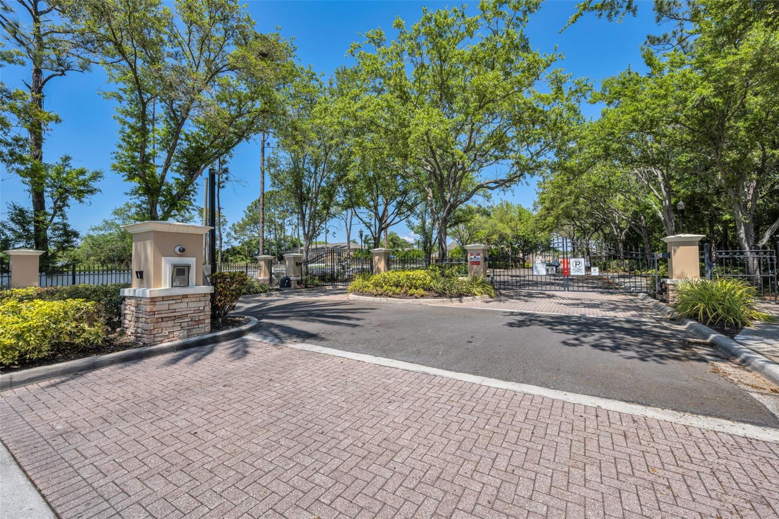 Image 28 of 31 For 8015 Savannah Sunset Lane